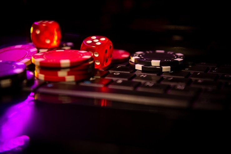 Live roulette table broadcast with dealer in HD quality